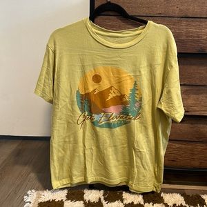 Pura Vida Get Elevated tshirt M